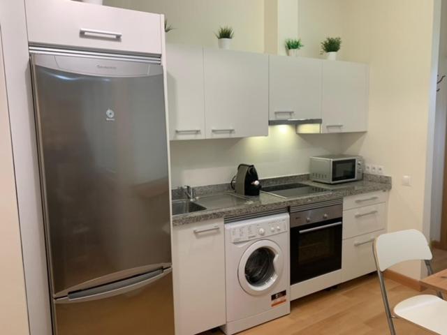 Rosa 2 Bedrooms In City Center Málaga Exteriör bild