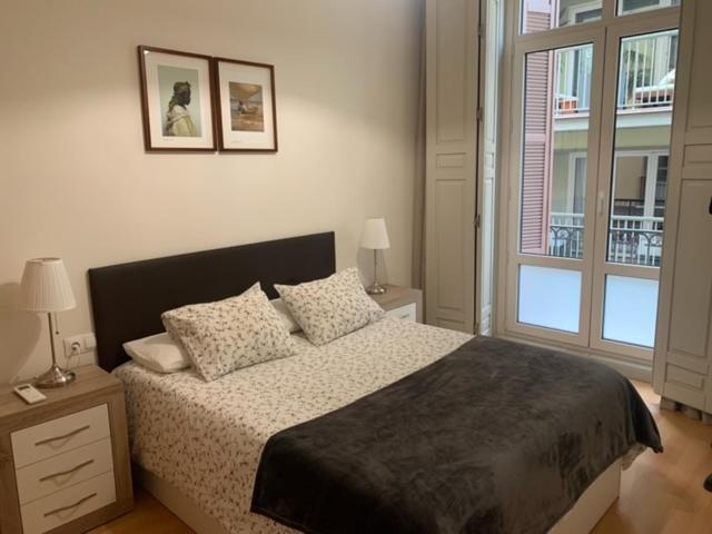 Rosa 2 Bedrooms In City Center Málaga Exteriör bild