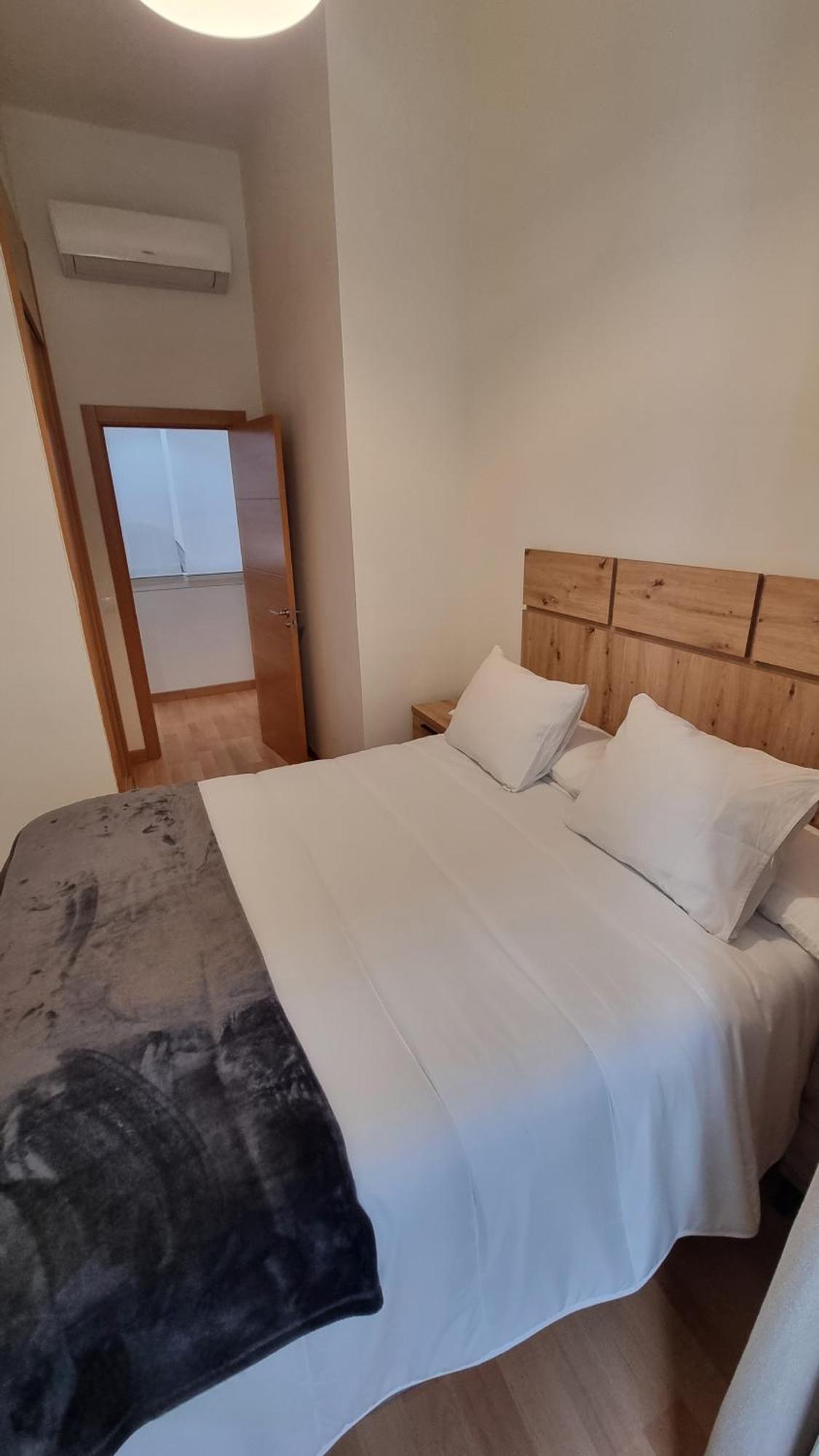 Rosa 2 Bedrooms In City Center Málaga Exteriör bild