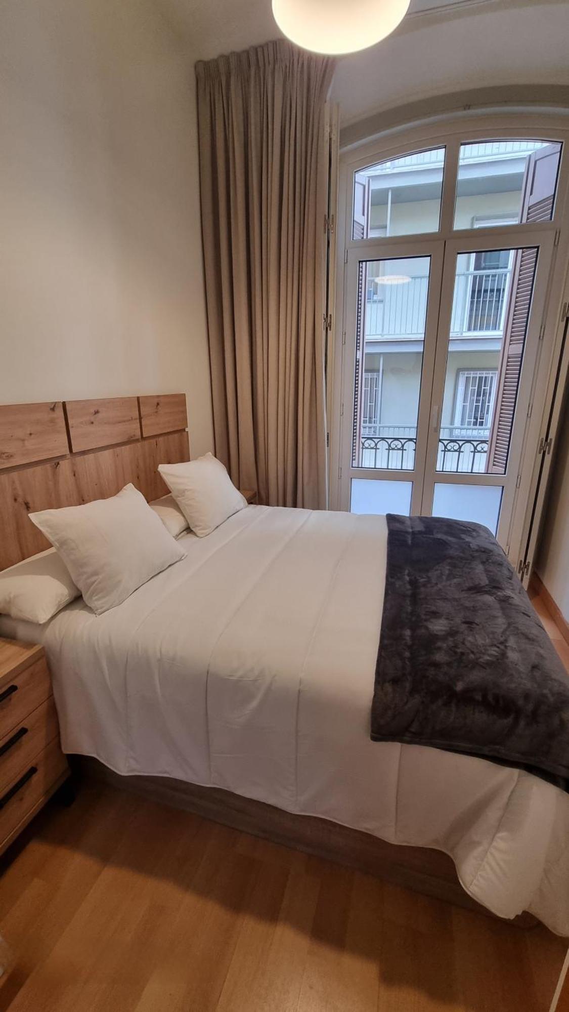 Rosa 2 Bedrooms In City Center Málaga Exteriör bild
