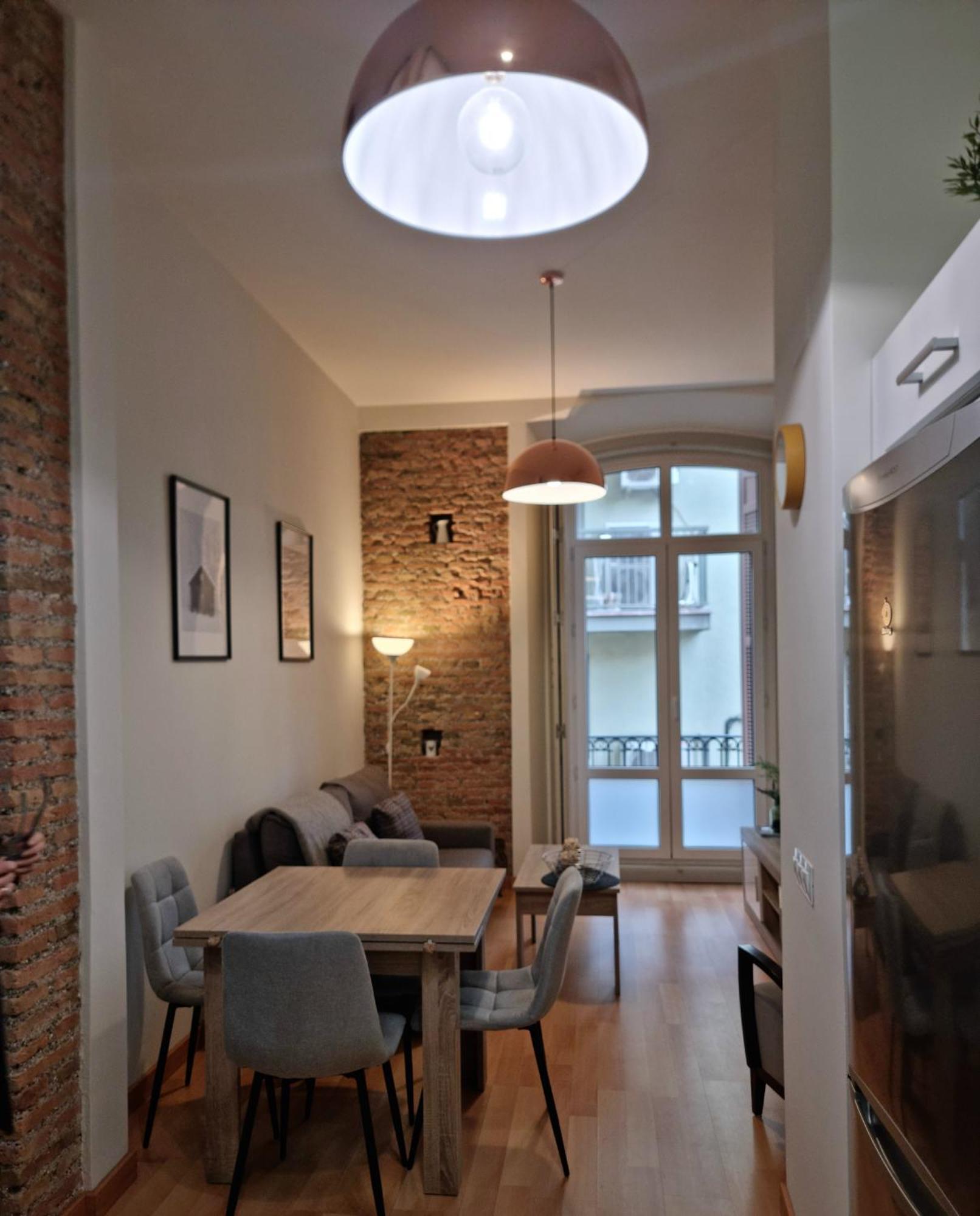Rosa 2 Bedrooms In City Center Málaga Exteriör bild
